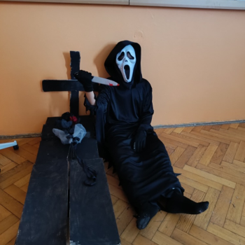 Halloween -  výzdoba třídy a soutěž masek